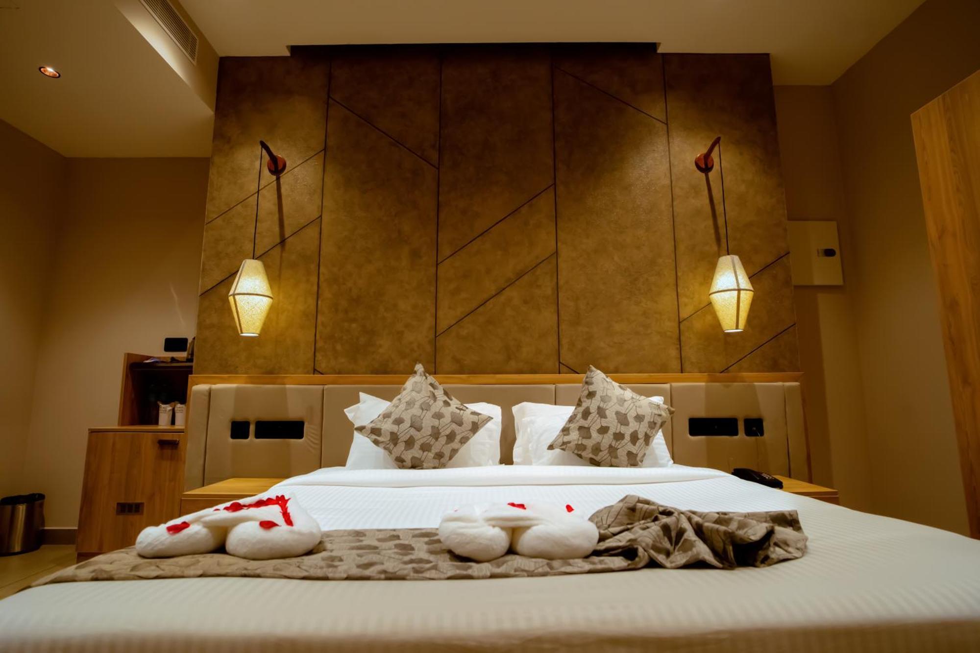 فندق Beeza Clubhouse كوتايم المظهر الخارجي الصورة