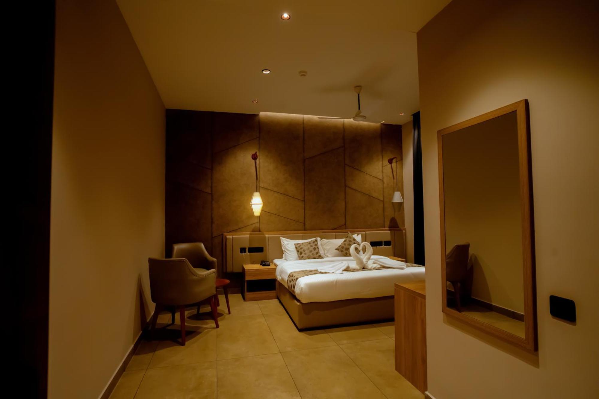 فندق Beeza Clubhouse كوتايم المظهر الخارجي الصورة