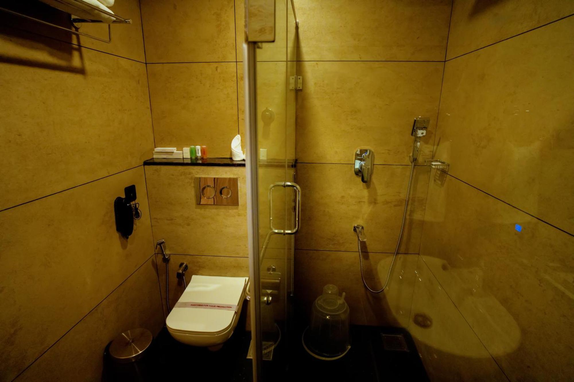 فندق Beeza Clubhouse كوتايم المظهر الخارجي الصورة