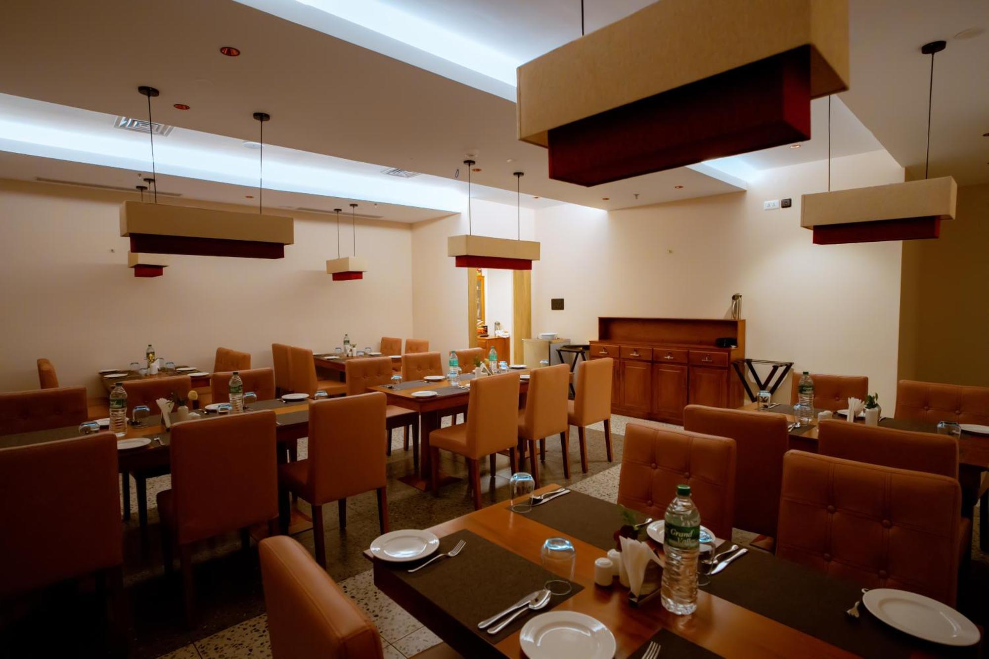 فندق Beeza Clubhouse كوتايم المظهر الخارجي الصورة